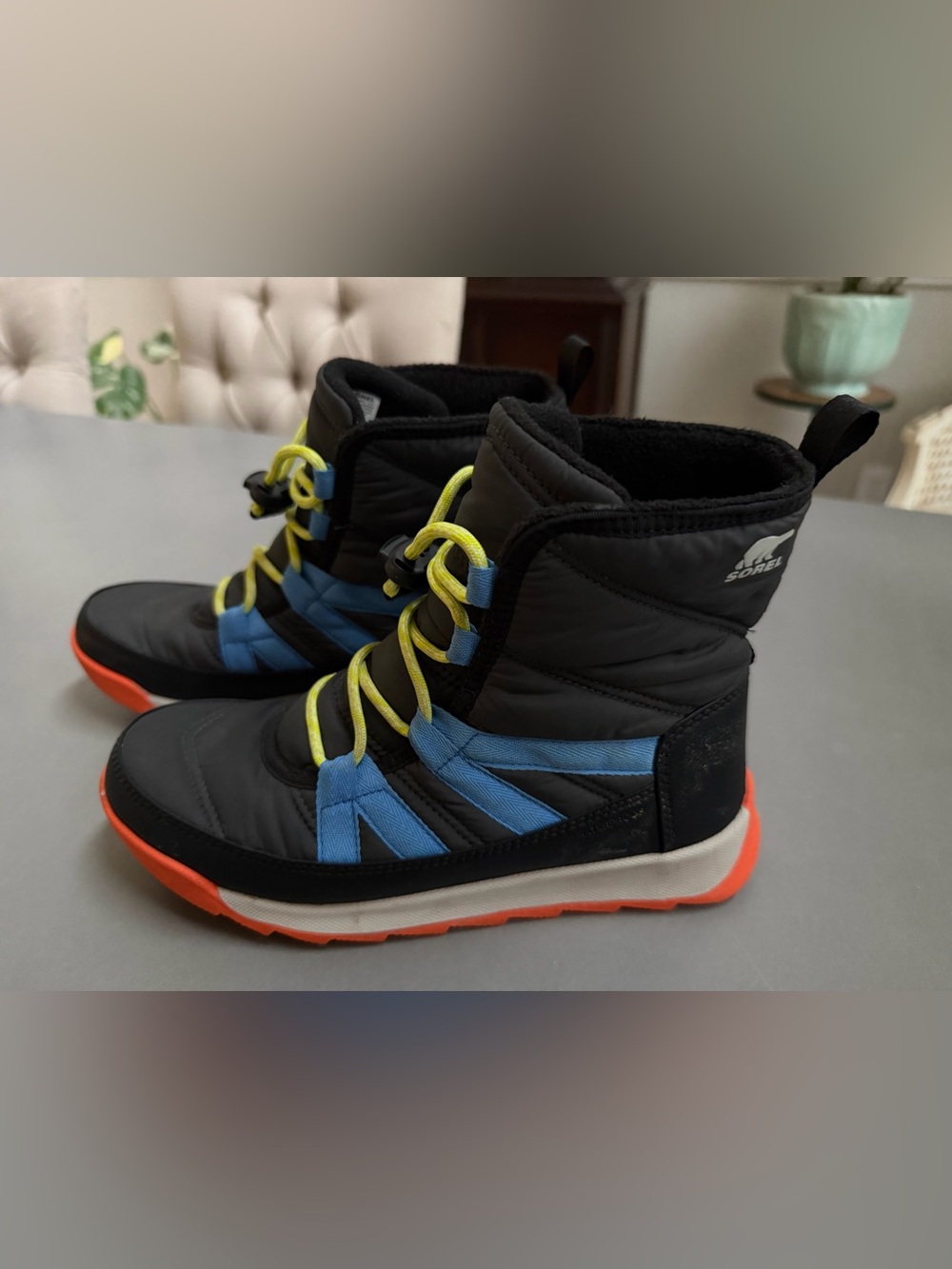 Sorel Whitney II Short Fleece Lined Snow Waterproof Boots Youths Size US 5